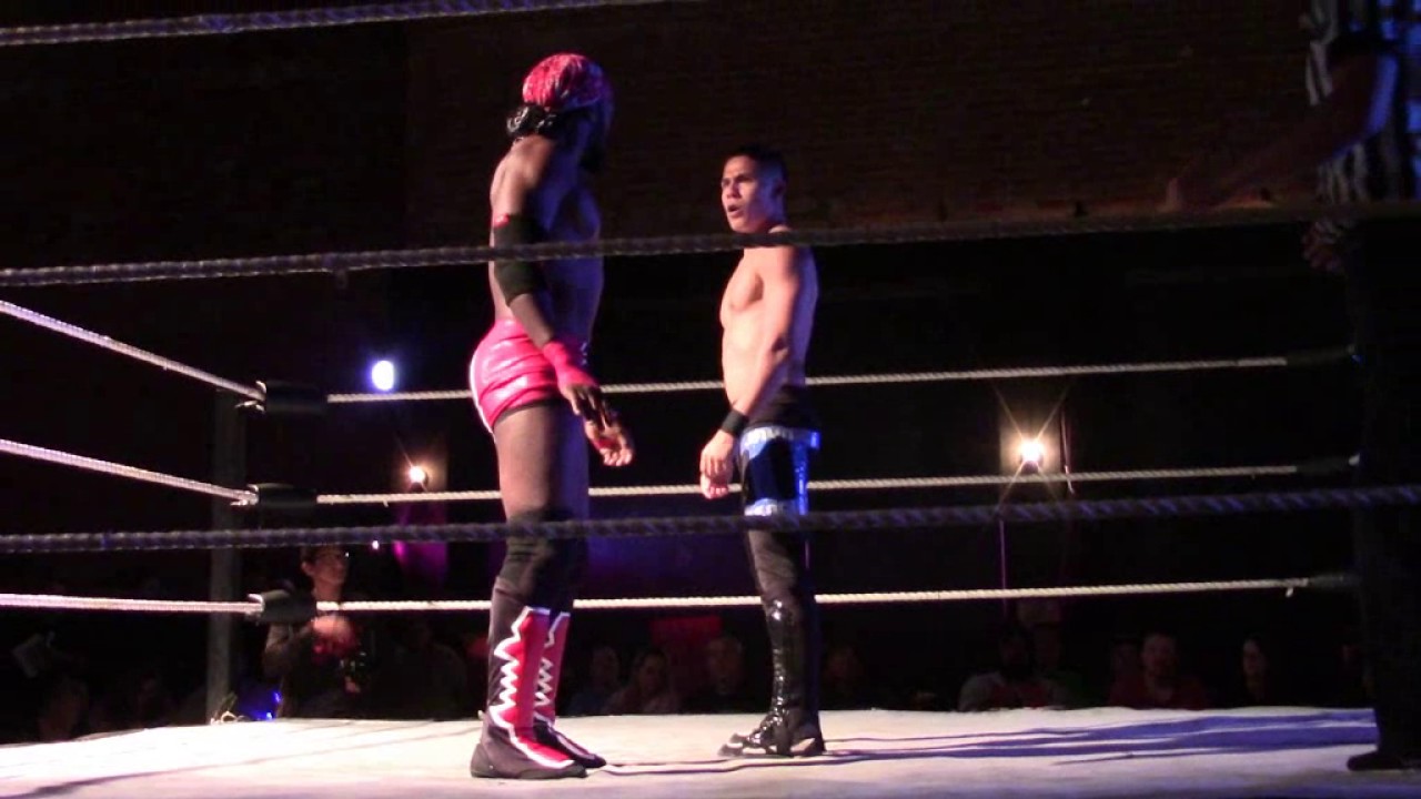 EJ Sparks vs Jayme Beachler 2 | Party Hard Wrestling 2017