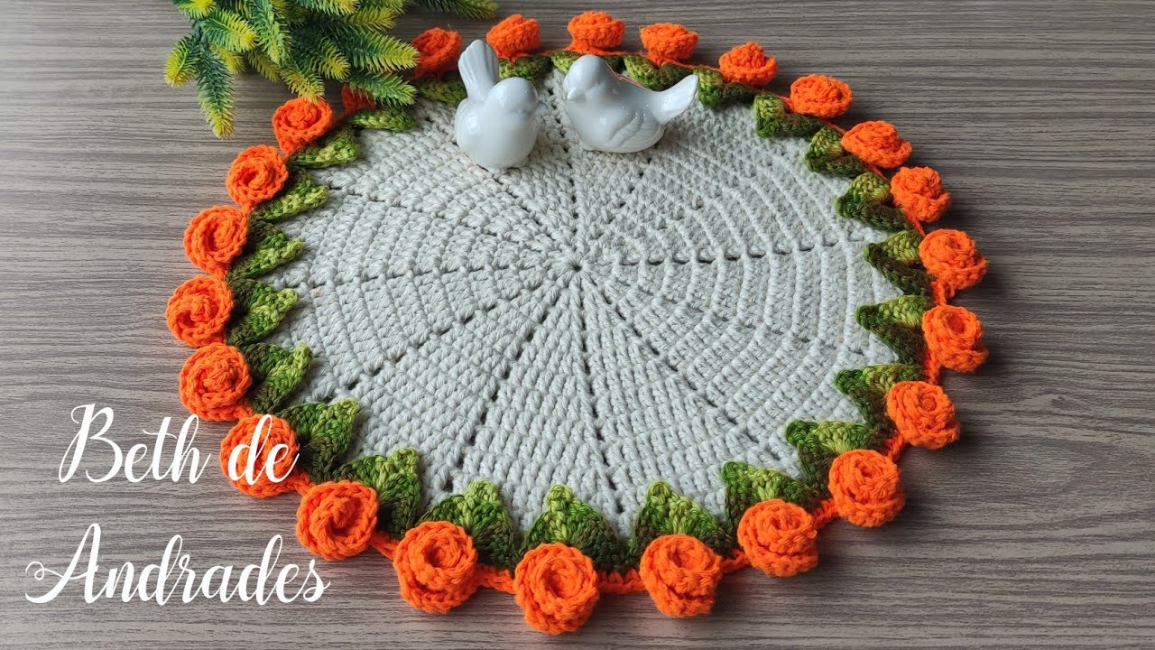 Sousplat Revelação em crochê - Criação Beth de Andrades