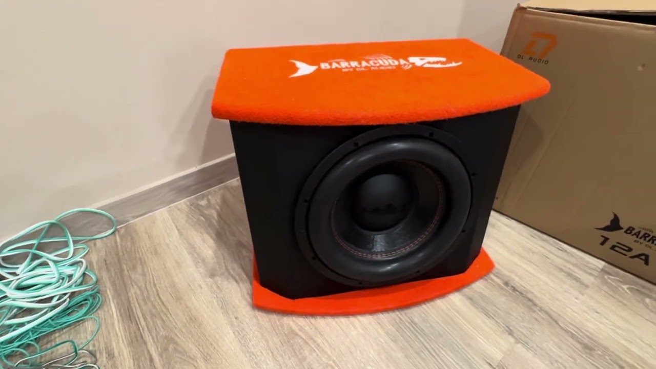 Обзор активного сабвуфера  Dl audio/ BARRACUDA 12A V.2 в Mazda Familia