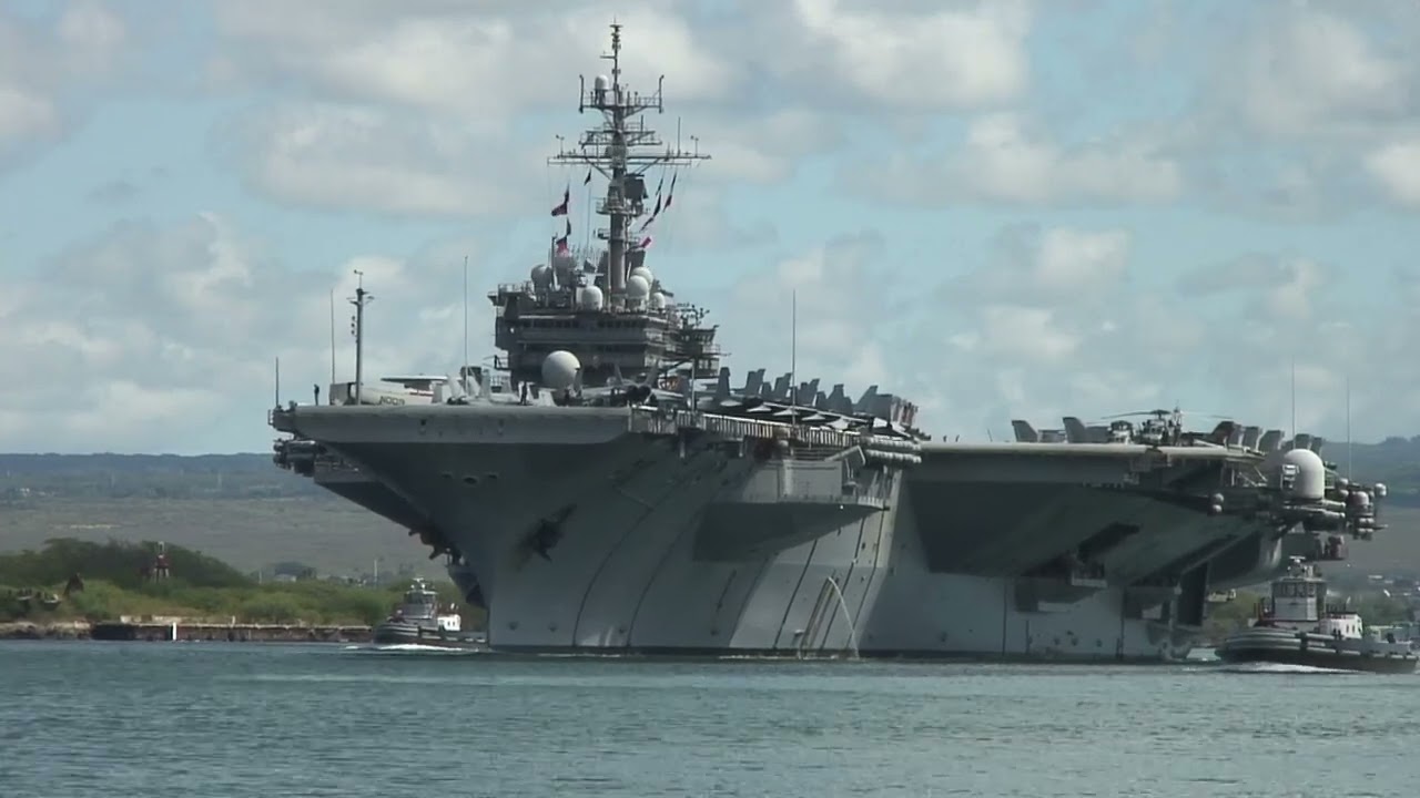 Feeding 5,000 Sailors: The Massive Operation Behind US Aircraft Carrier Meals