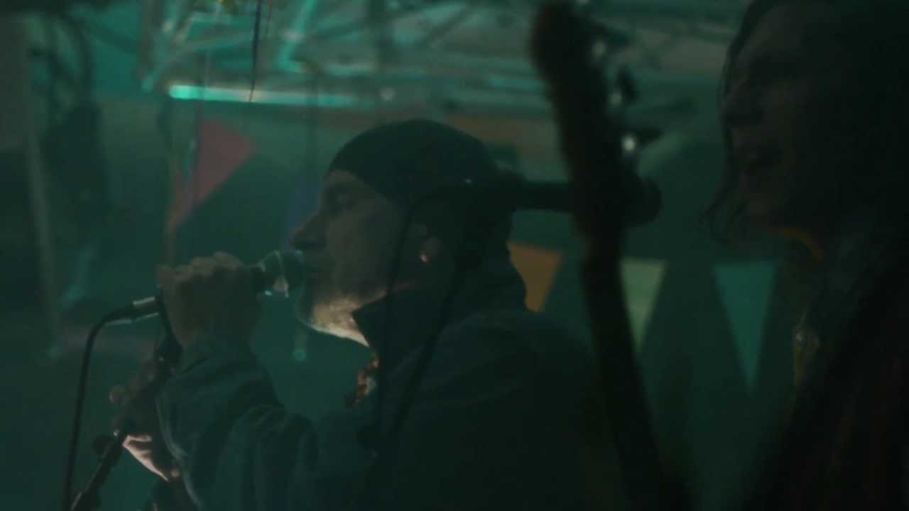 Ojba Rasta & Egill Ólafsson (live @ Volta, maí 2013), Ekkert þras, Gegnum holt og hæðir