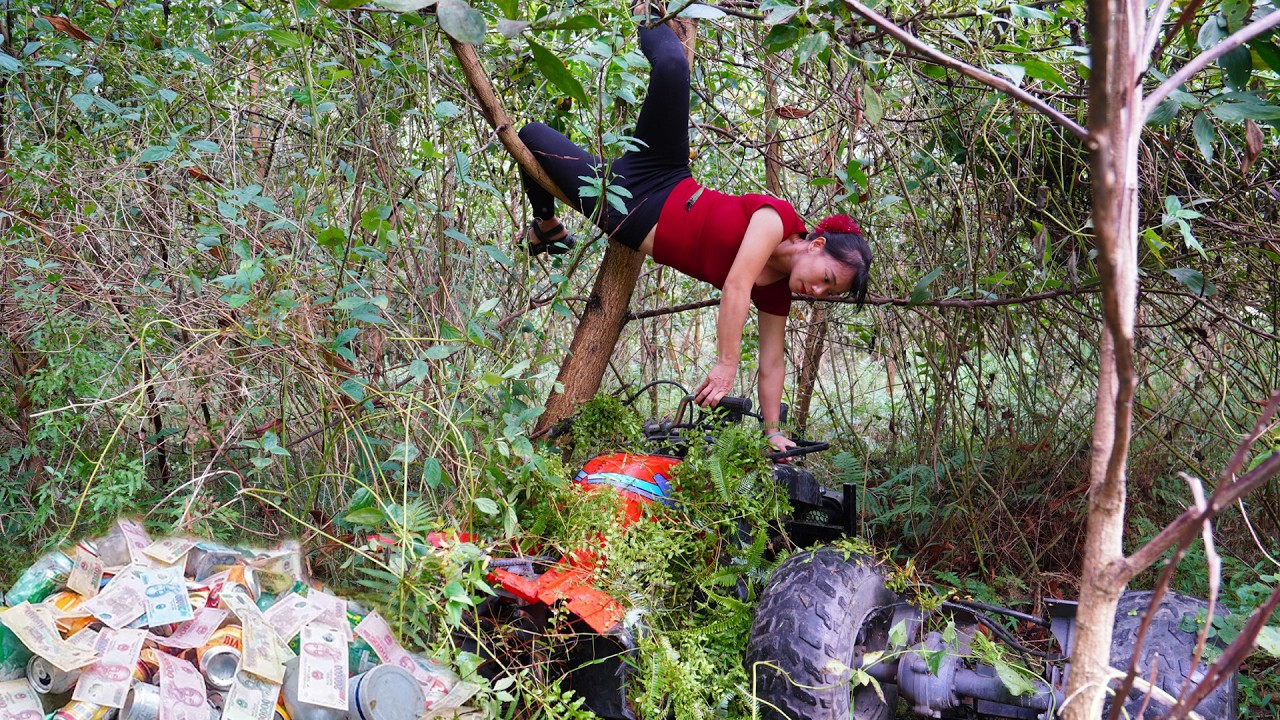Full Video: Poor Girl Picks Up Scrap | Girl Finds Vintage Car Abandoned For 35 Years in the jungle.