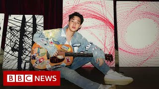 Former K-Pop Star Henry Laus Art Work On Show In London - Bbc News