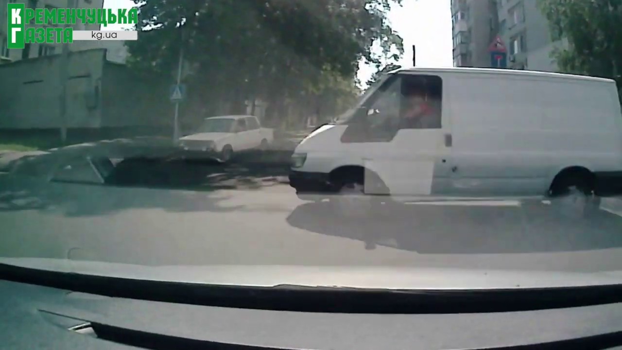 Машина проехала звук