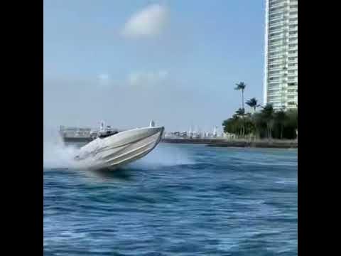 Full Send Sunday! Gladiator 36 “Team Superbad” twin 525’s, Bravo XR’s