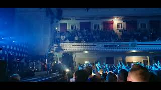 kasabian - sweet dreams are made of this,  newcastle city Hall.  26.10.21