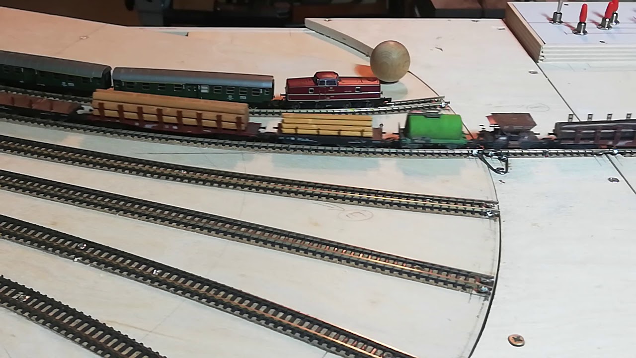 Spur z_mit dem Fiddel Yard Züge im Endbahnhof wenden