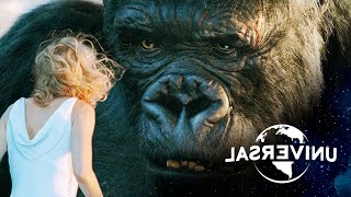 King Kong  Climbing Up and Falling From The Empire State Building In Reverse