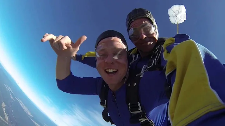 Mark Gidman Taupo Skydive 2014