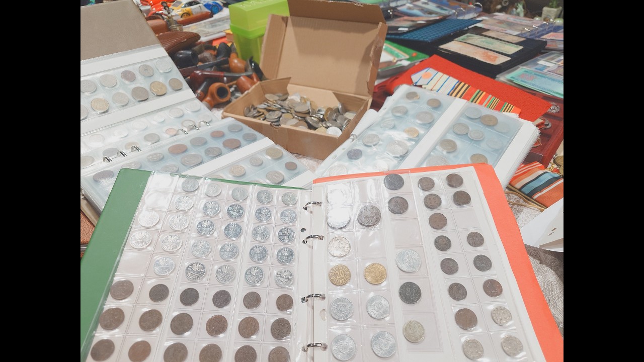 На блошином рынке в городе Бургхаузен в Германии - Много интересных покупок