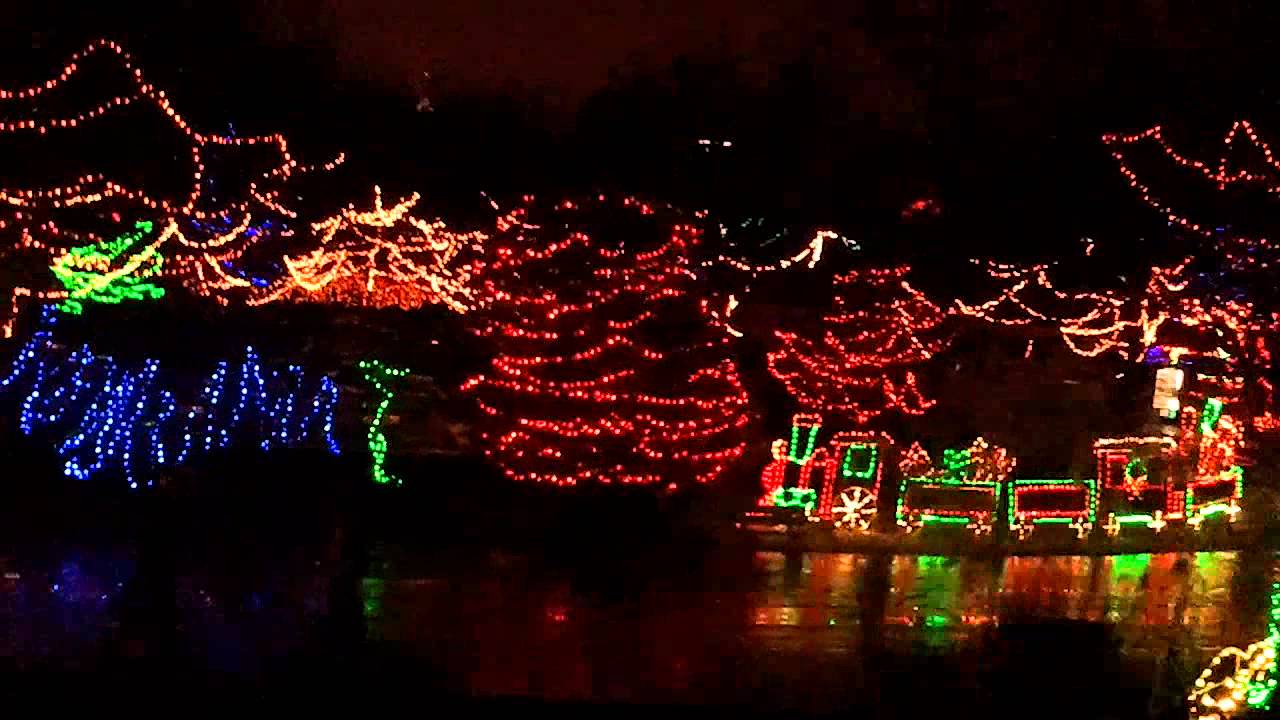 Christmas @ the Indianapolis Zoo - YouTube