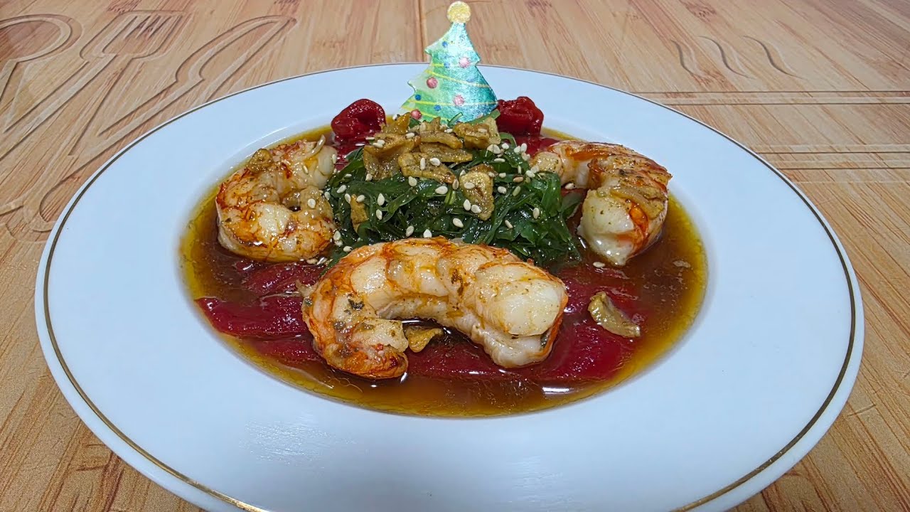 Ensalada de Piquillos,  Wakame y Gambones con Vinagreta de Soja y Ajitos