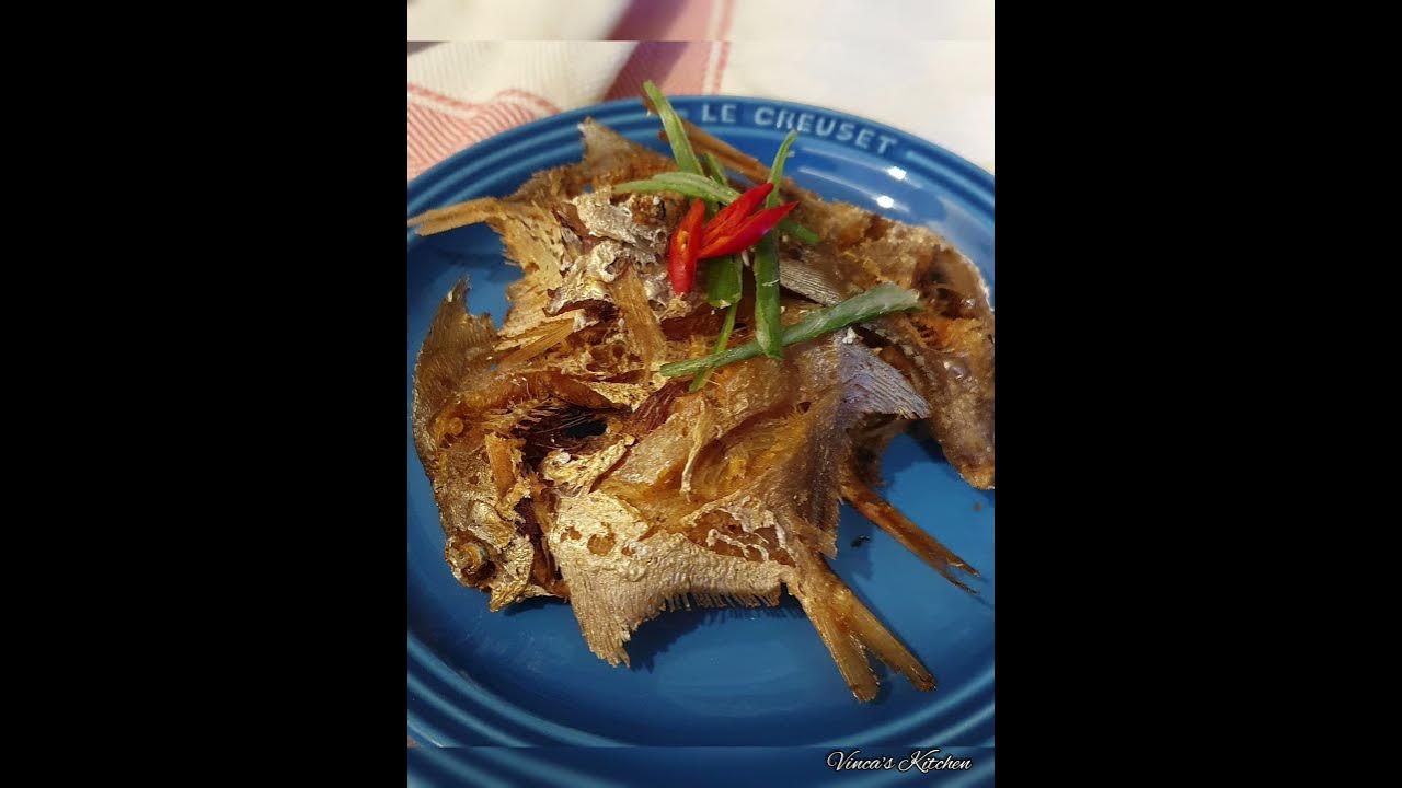 Fried Small White Pomfret/Goreng Ikan Bawal Putih Kecil, Easy cooking #shorts Fried Small White Pomfret/Goreng Ikan Bawal Putih Kecil, Easy cooking #shorts