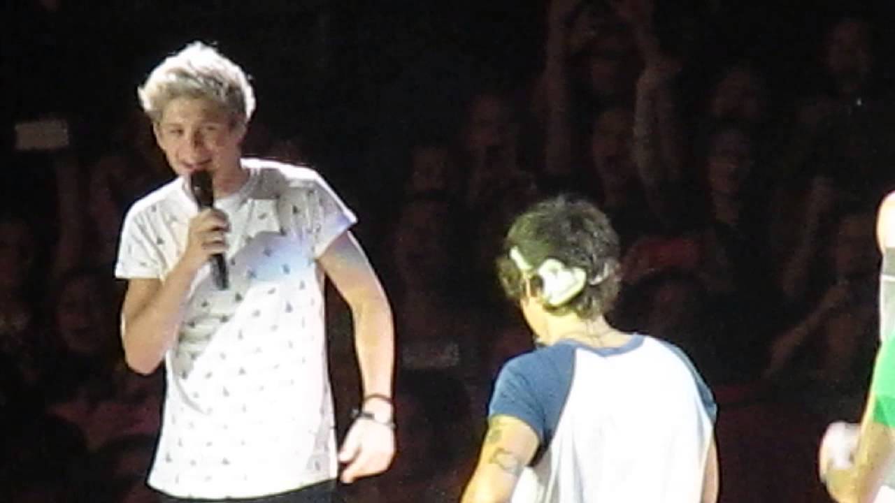 Twitter Questions - One Direction - Houston, TX