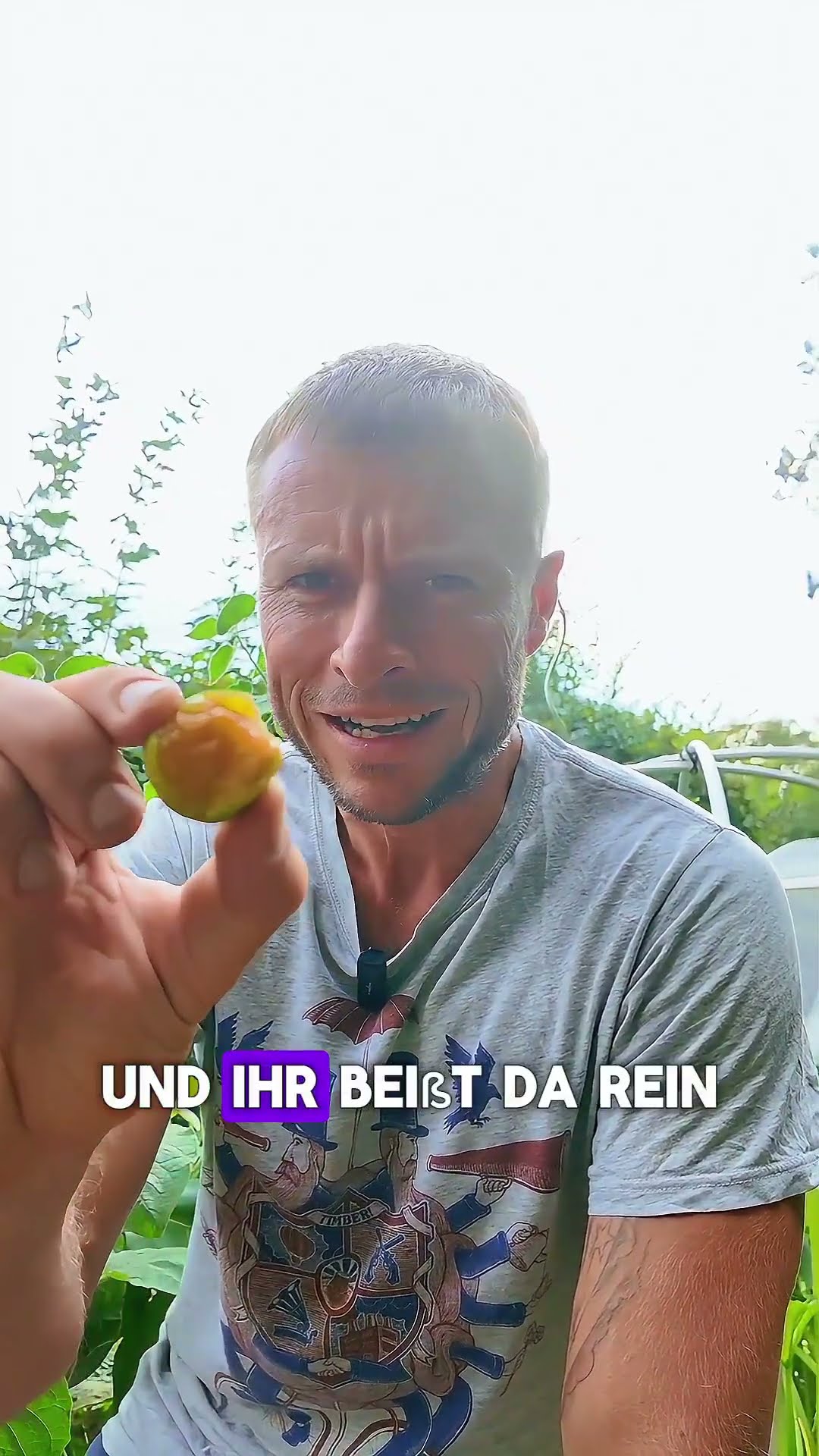 Diese Beere schmeckt nach Marzipan 🥰 #shorts - YouTube