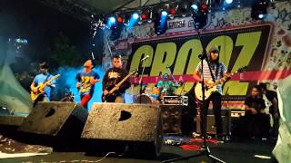 Noise Addict  Hello Addicted And Menanti Pagi Di Kramat Jati crooz Jakcloth Summerfest 2014