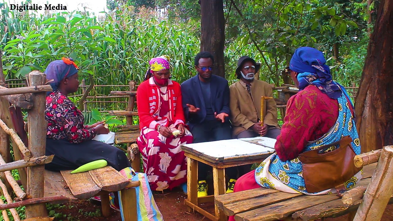 venye familia inaeza kuku geukia🤣