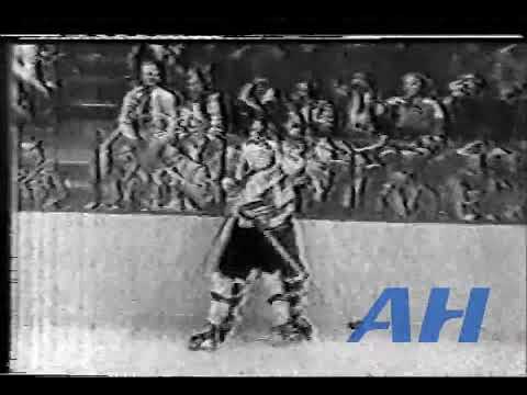 NHL Feb. 17, 1977 Al Hill,PHI v Nick Fotiu,NYR Philadelphia Flyers New York Rangers