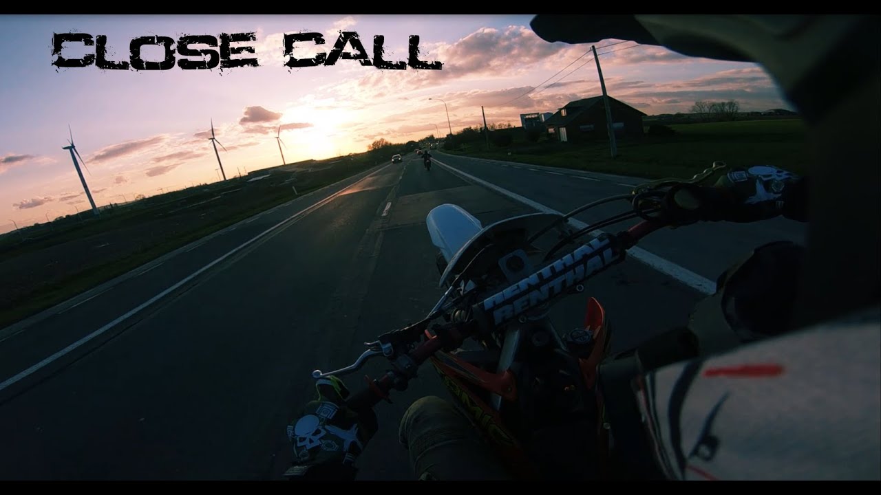 Supermoto Close call [MotoUnderDog]