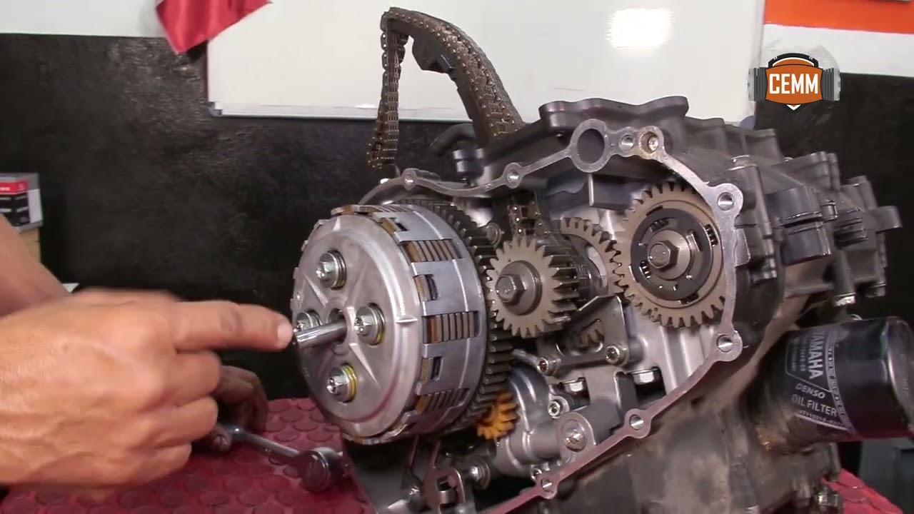 YAMAHA MT03 Retirado el CLUTCH / VIDEO 26