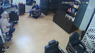 Beaware of this lady she stolen a mobile in salon(2)