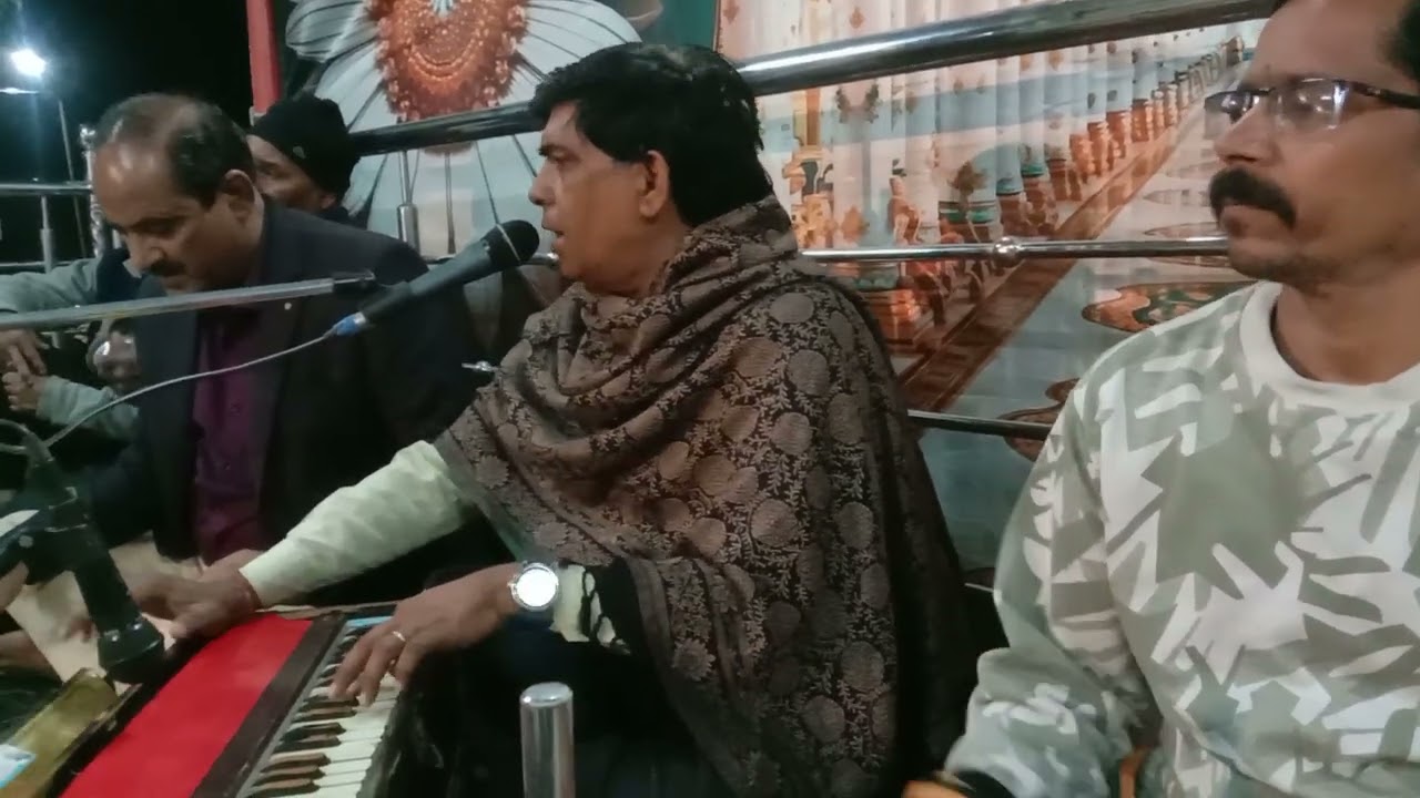 15 , 2, 2026 गायक मैंने फूलों जी ढोलक पर आशु सिंह चौहान अखिलेश सर महादेव मंदर विजय भवन8385027713