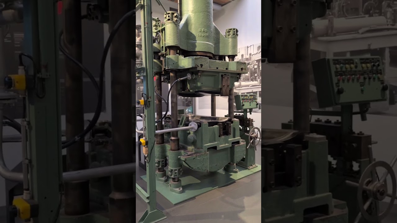 Die unglaubliche Geschichte von der Erfindung des Duroplast 