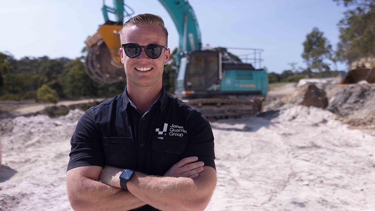 Jones Quarries and their rock solid Kobelco SK380XDLC excavator YouTube