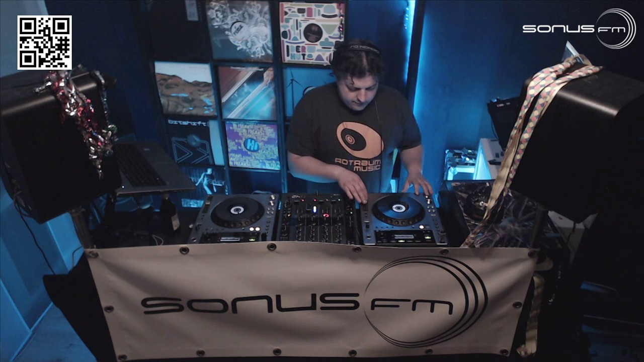 Dr.Zoldberg's Ground Control - Glorious Ed b2b Zoldberg