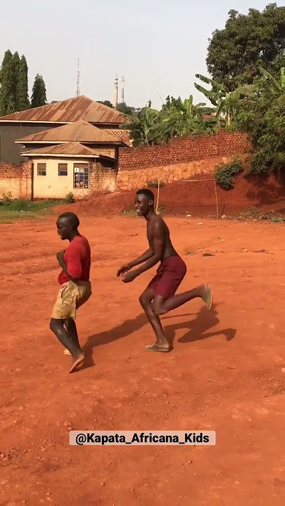 The Easiest African Dance Challenge 🕺😂😅👏 #dance #bollywood #funny #comedy #shorts