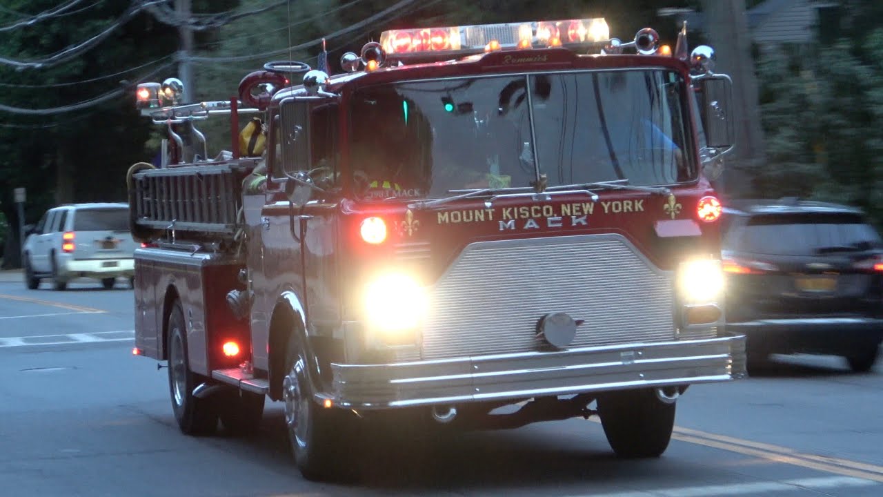Mount Kisco FD Engine 102 Responding