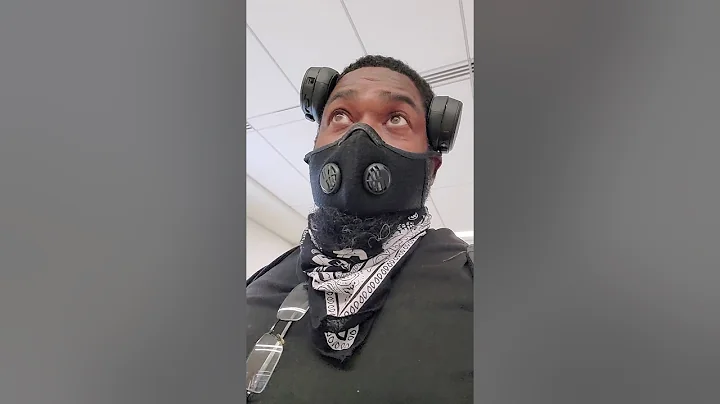 kicked off plane for wearing mask