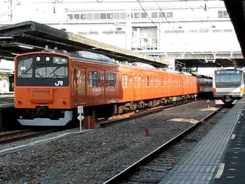 ２０１系青梅行、拝島駅発車