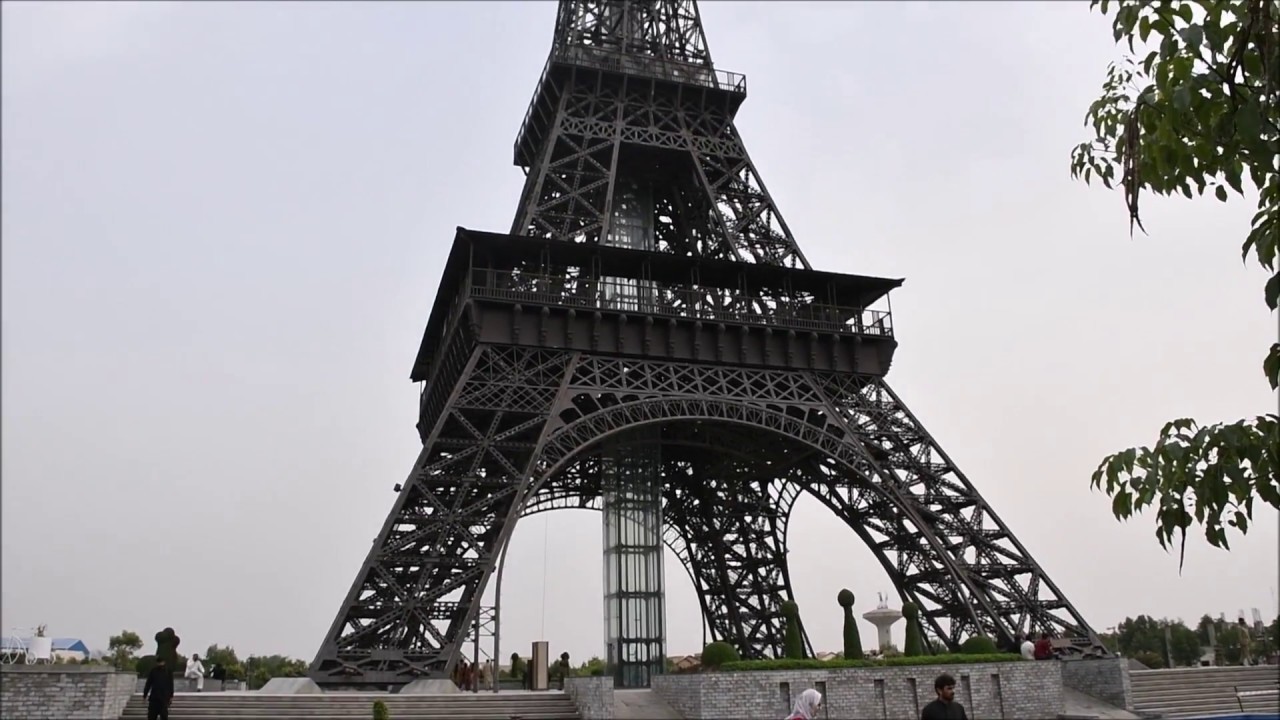 tour eiffel lahore