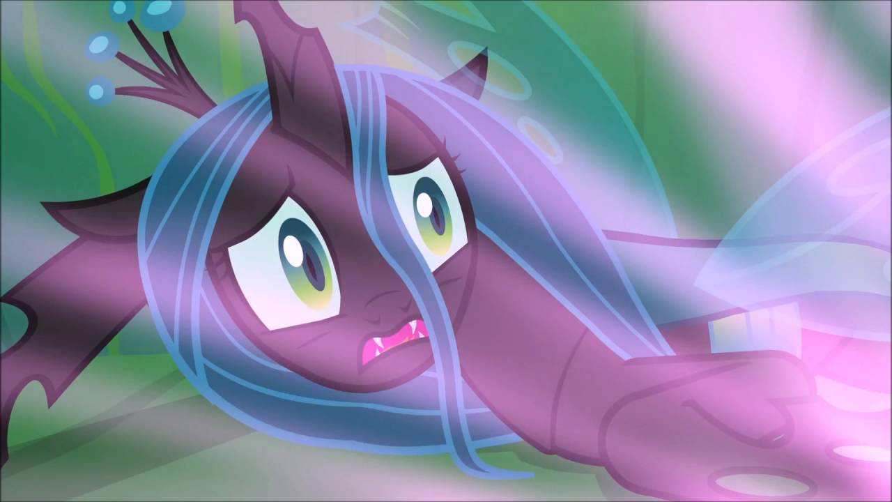 Thorax sharing love with Chrysalis - YouTube