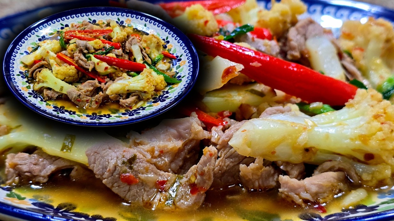 เมนูย้อนวันวาน คั่วหมูใส่กะหล่ำดอก ง่ายๆแต่อร่อยถูกใจ