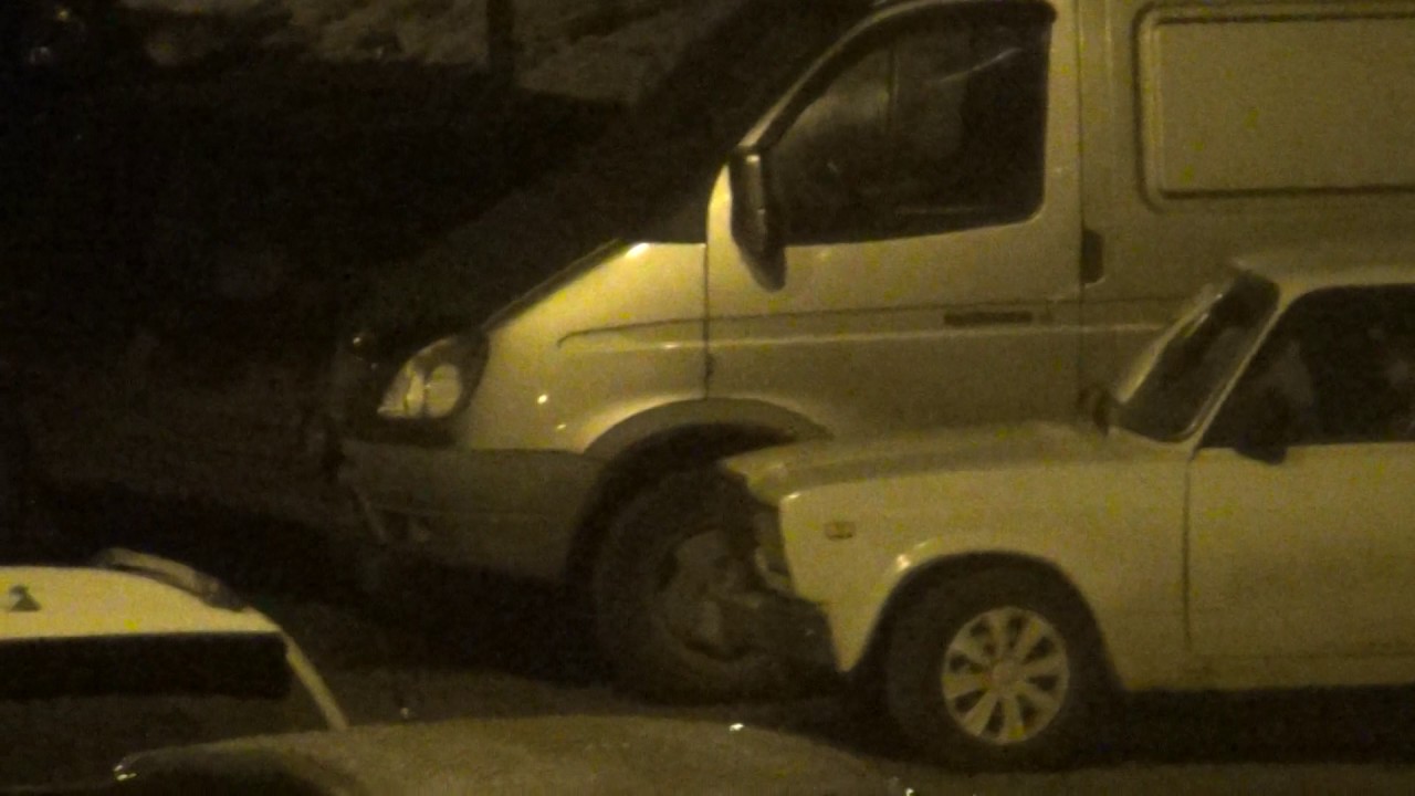 Сливают бензин. г. Саров, 14 марта 2017 г. - YouTube