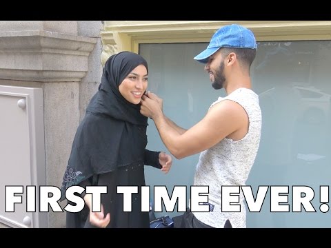 WEARING A HIJAB FOR THE FIRST TIME!!