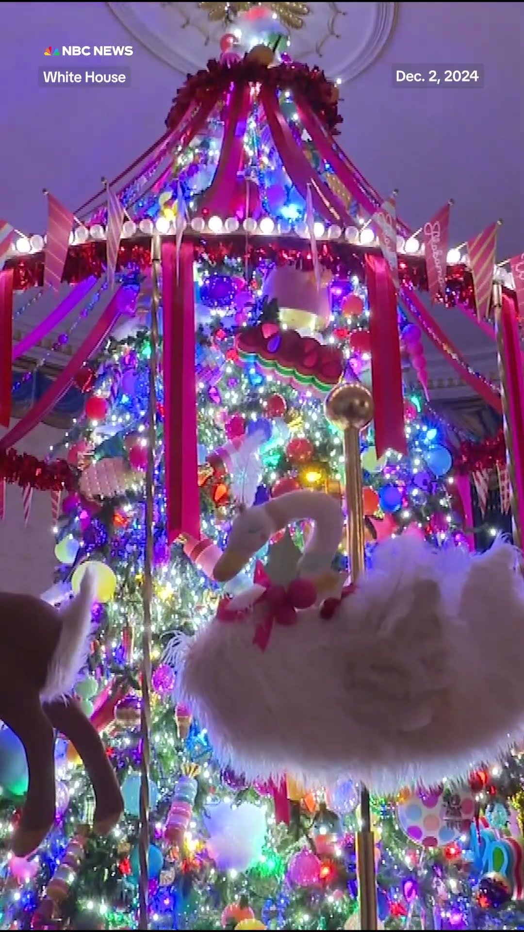 White House unveils 2024 holiday decor