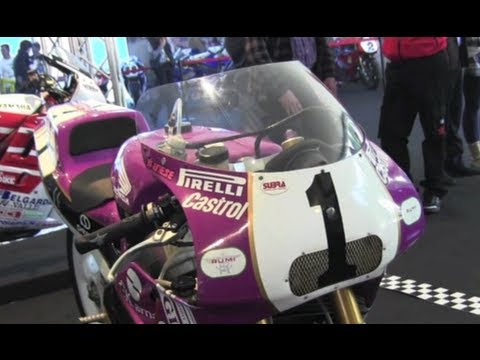 Видео: Superbikes Italia 2012: Силвен Гуинтоли получава първия си щел на мокра Монца. Поул на Сам Лоус в Supersport