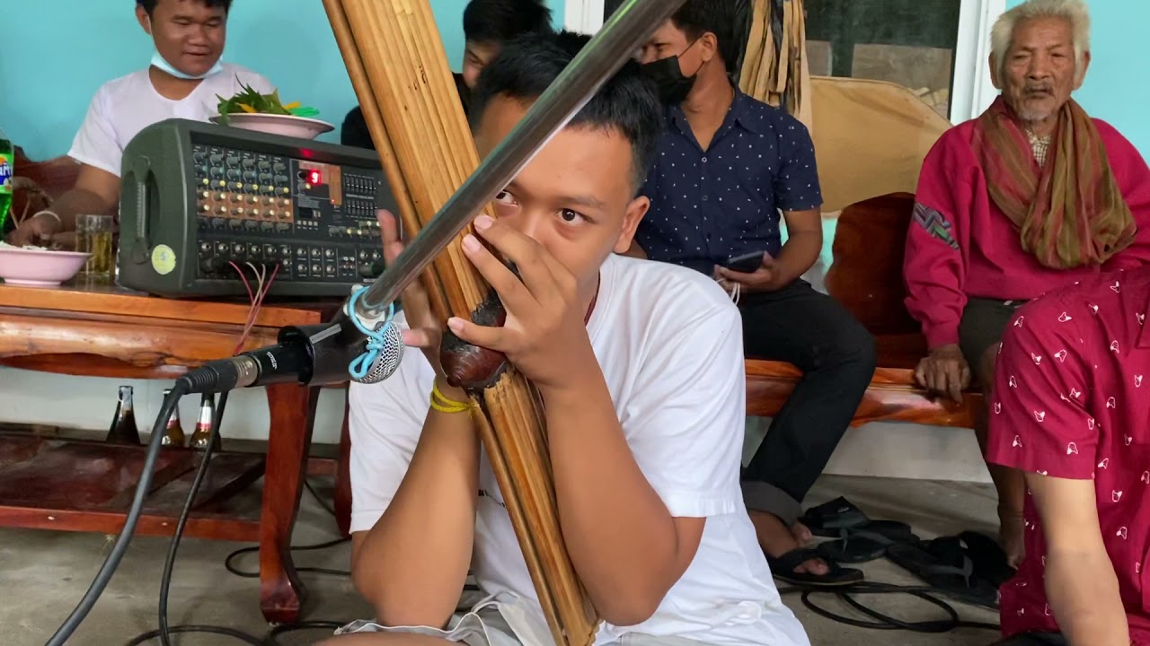 บรรเลงแคนมะมวต มะมวตครูต้อม งานนิมนต์ครูเข้าพรรษา อาจารย์ดาว