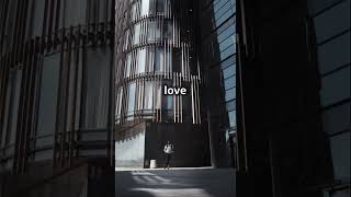 The World of Post-Modern Architecture