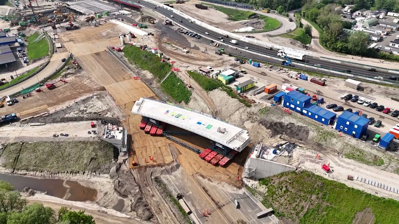 Timelapse: verplaatsing viaduct nieuwe oprit Hoofdweg/A16 Rotterdam