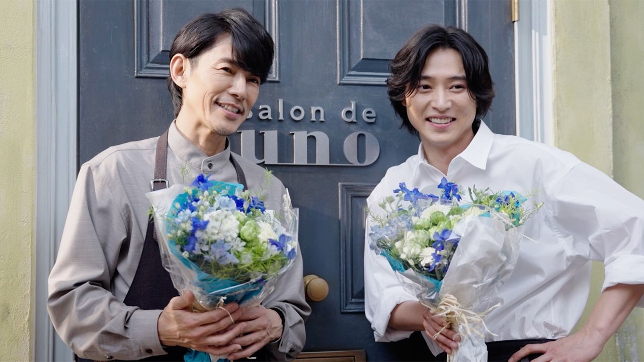 UNO賢章 Kento Yamazaki and Naohito Fujiki spontaneously shake hands and