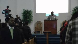 Malcolm Himes singing Falling In Love With Jesus.wmv