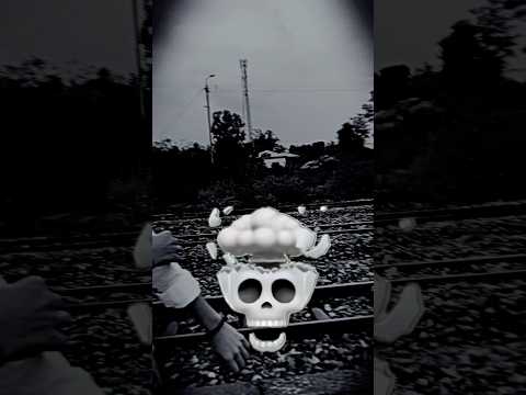 A man jumped to 100 speed train ☠️🫣 #viral