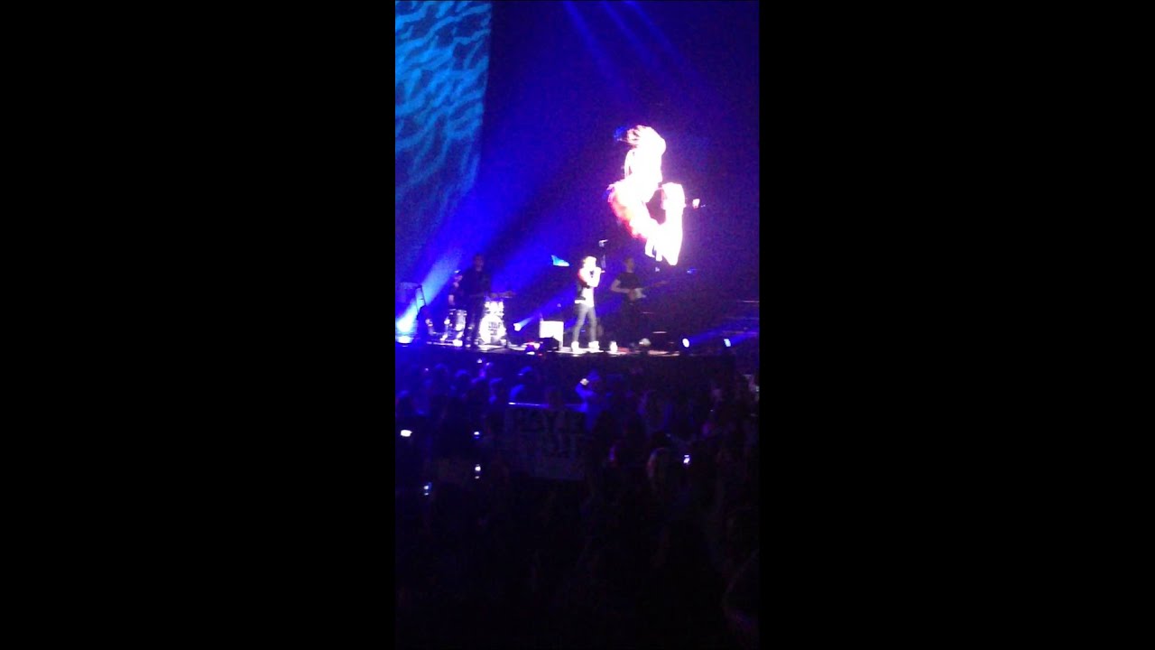 Elyar Fox @ Nottingham Capital FM Arena 01.04.14 - Do It All Over Again