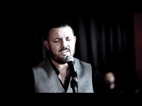 İnan Demir  - ÖLÜRDÜM UĞRUNDA (Akustik) Söz: Ahmet Selçuk İlkan - Müzik: Sait Büyükçınar
