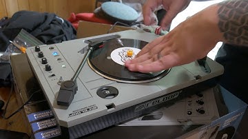 Another Quick Scratch session. Reloop Spin with Jesse Dean Fader