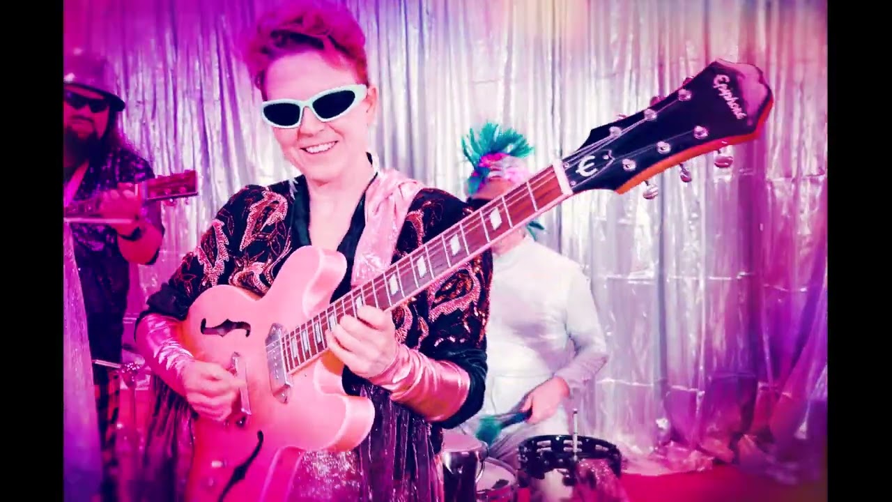 THE POOZIES - WIRED TO THE MOON